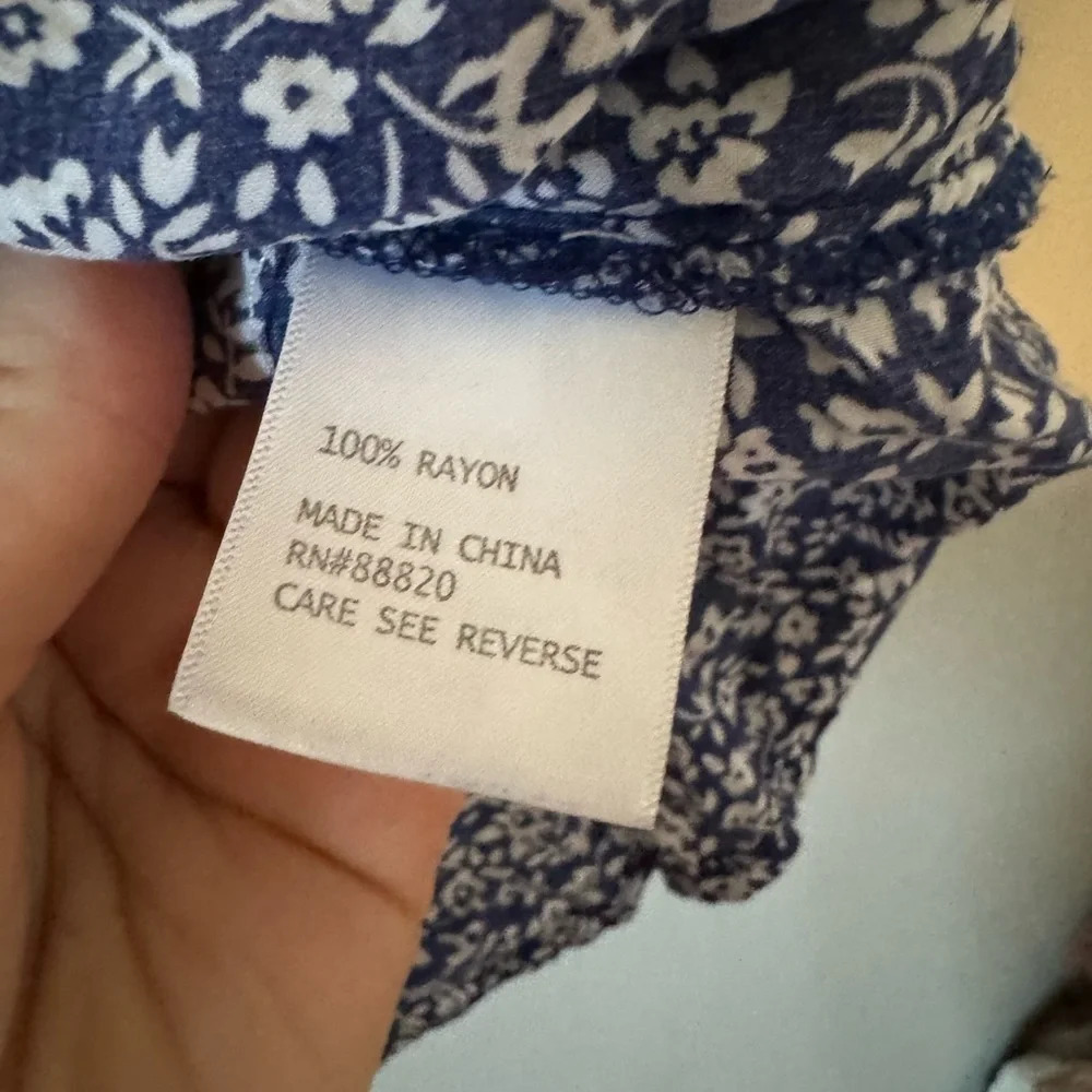 Christian Siriano Floral Blue Blouse Medium - Picture 3 of 4
